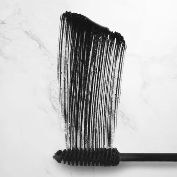 Infinity Volumizing Mascara image 3