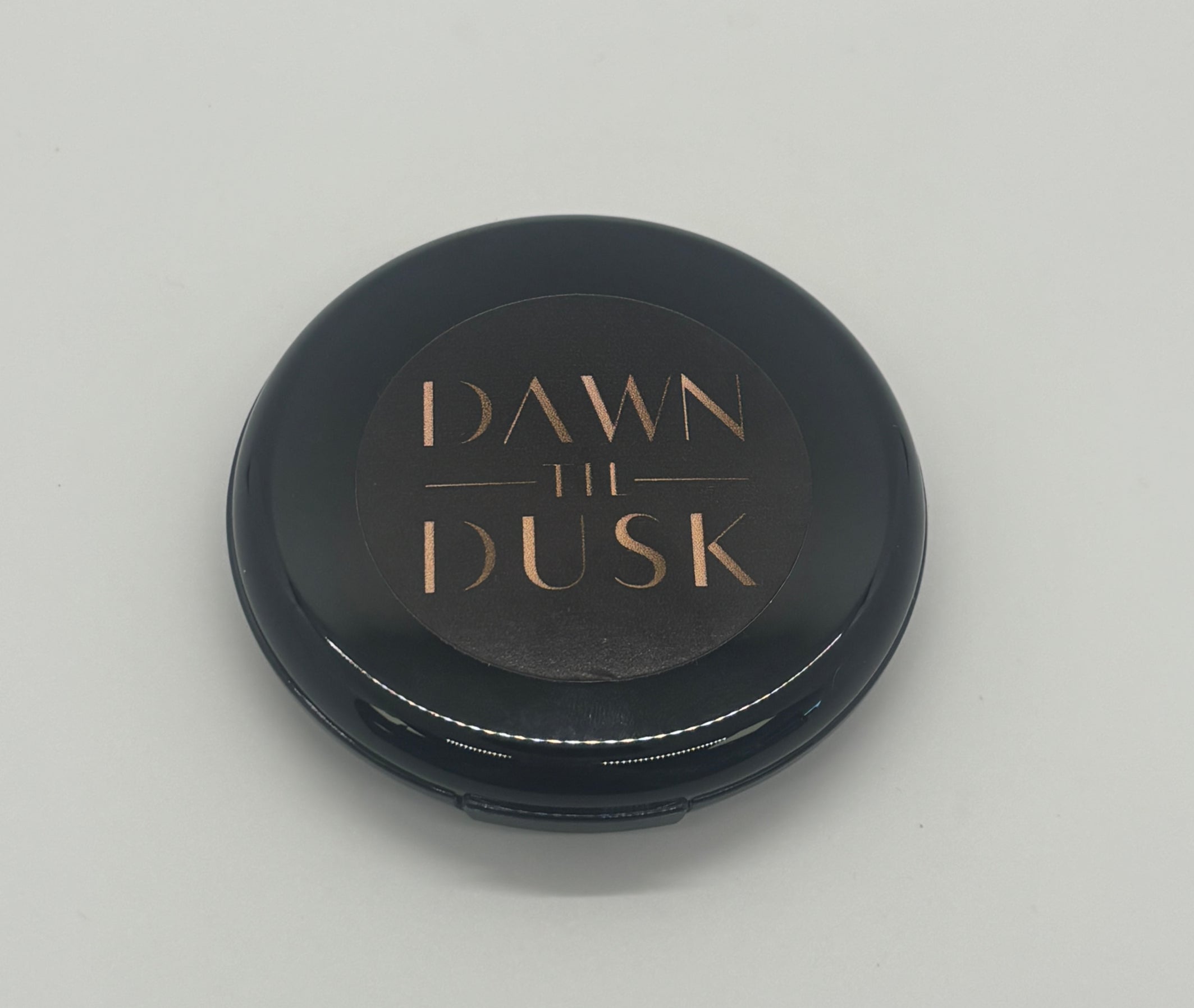 Dawn Til Dusk Highlighting Powder image 1