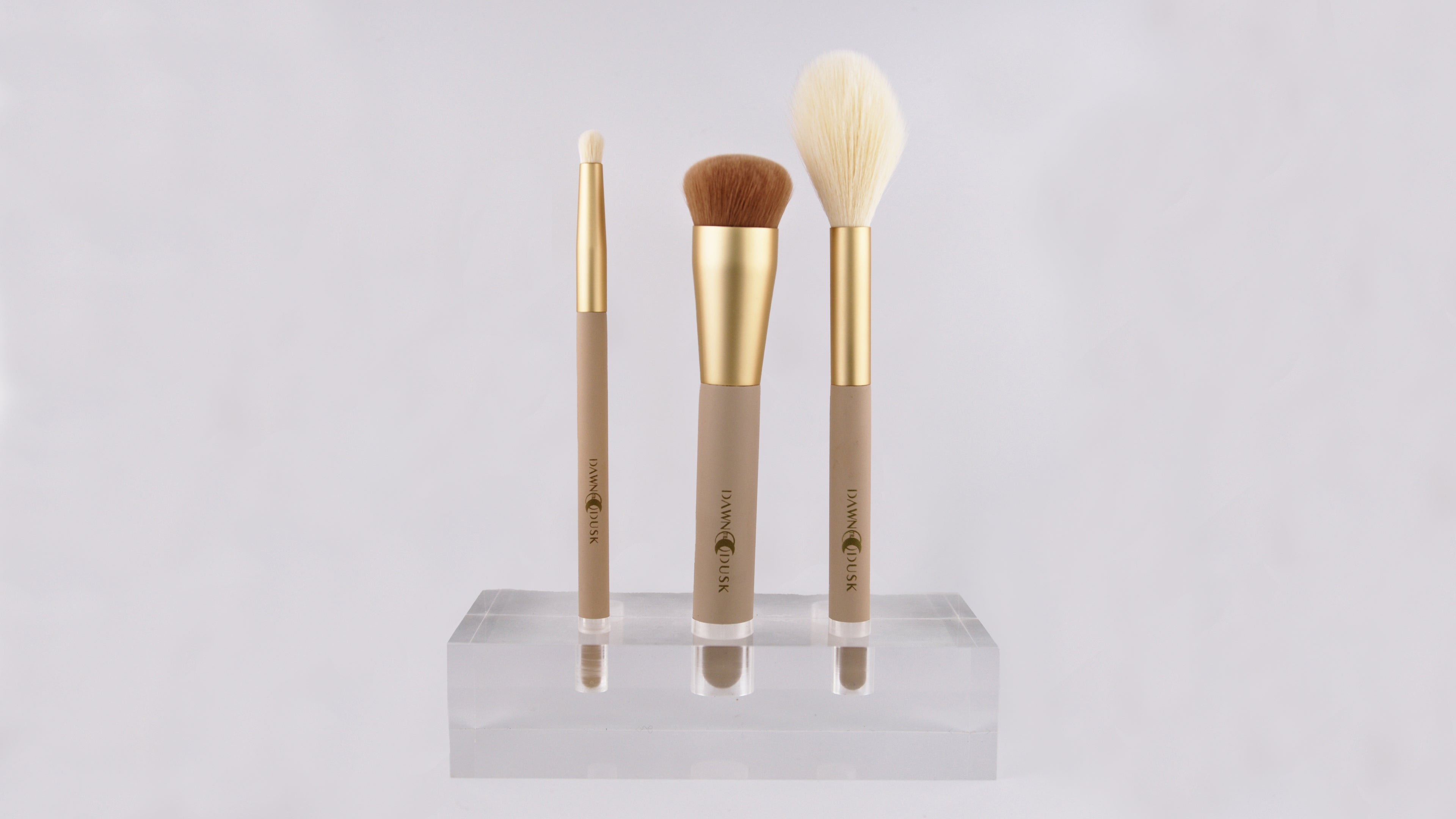 Dawn Til Dusk Brush Set image 0